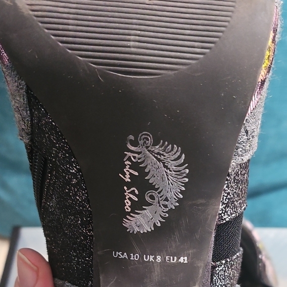 Gray Floral Ankle Booties with Side Zip - Picture 6 of 12